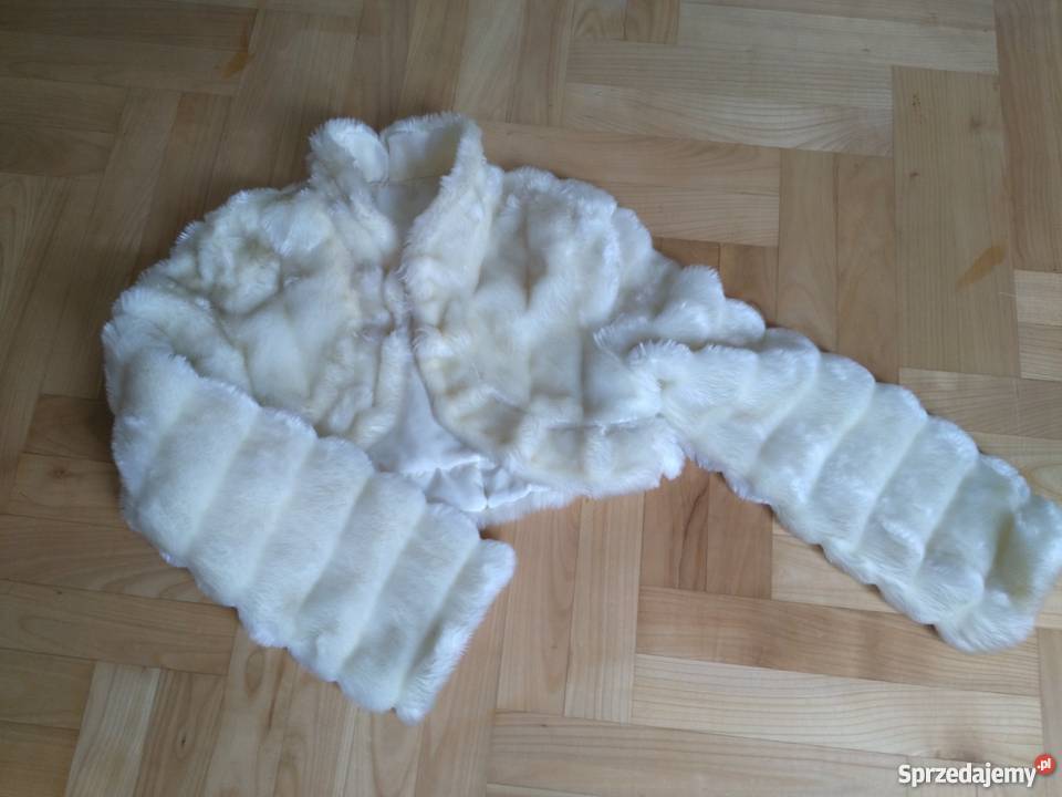 Zjawiskowa suknia ślubna biały