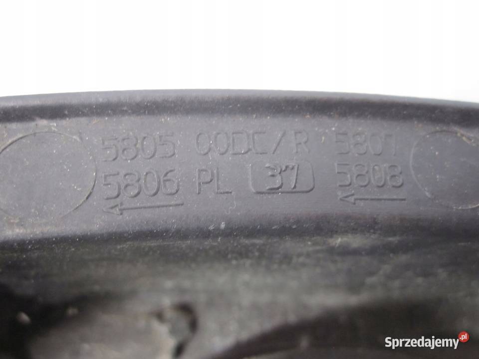 ALFA ROMEO MITO 10r lampa prawa przód 89101887 osobowe