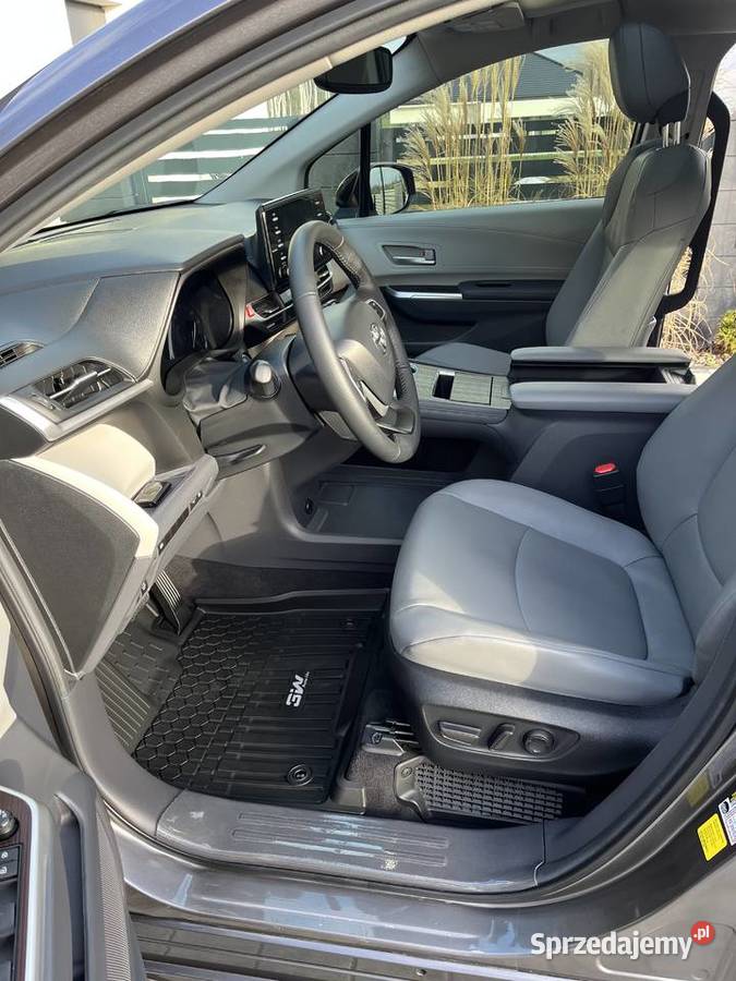 Toyota Sienna 25 hybryda 8 osób FV 23 Sieradz sprzedam