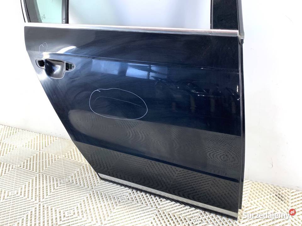 DRZWI PRAWY TYŁ VW PASSAT B7 SedanLimuzyna 1015