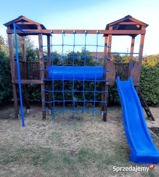 Plac zabaw dzieci zjeżdżalnia ześlizg drabinka Tuchola