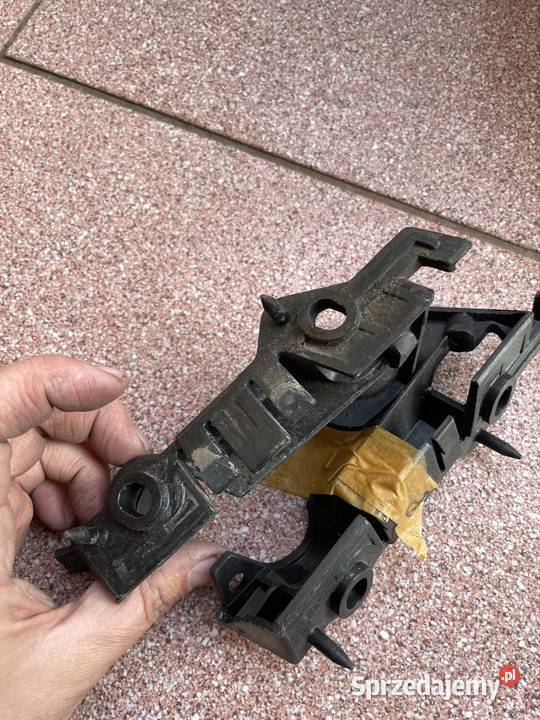 ŚLIZG ZDERZAKA PRAWY PRZÓD lewy 8K0807283 AUDI osobowe Kozy