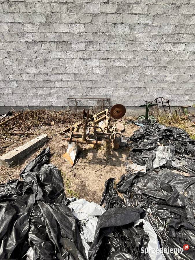 Pług trzyskibowy Pługi Poniatówek sprzedam