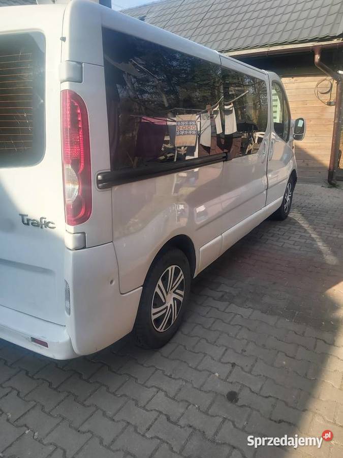 Renault Trafic 9 osób long Chocznia