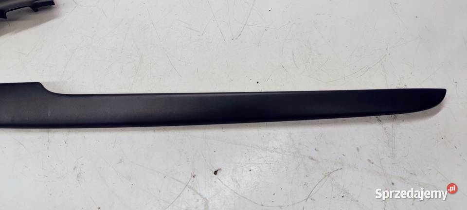 LISTWA DEKORY DRZWI PRAW AUDI A3 8P 8P3867410K Przystajń