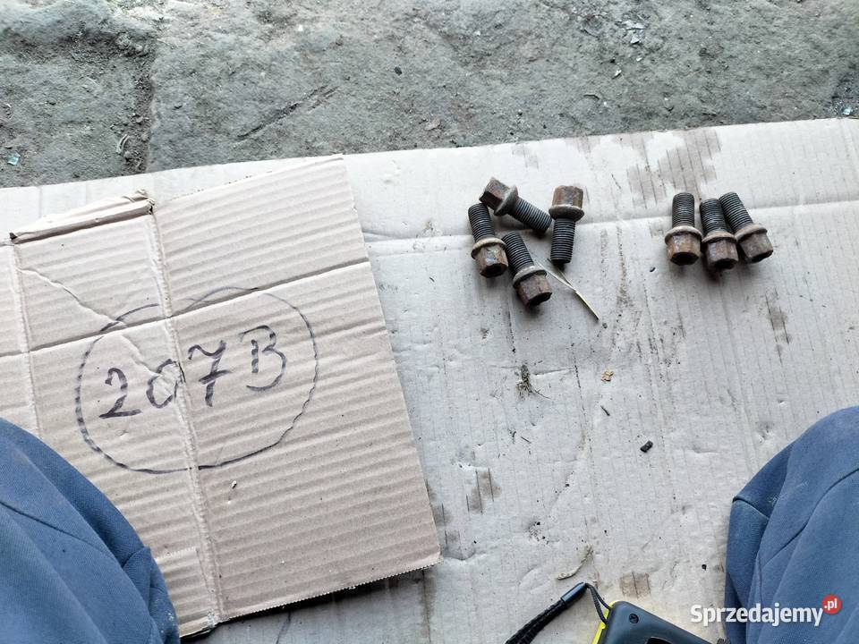 AUDI 80B3 80B4 ŚRUBY SZPILKI KOŁA osobowe lubelskie Kamień-Kolonia