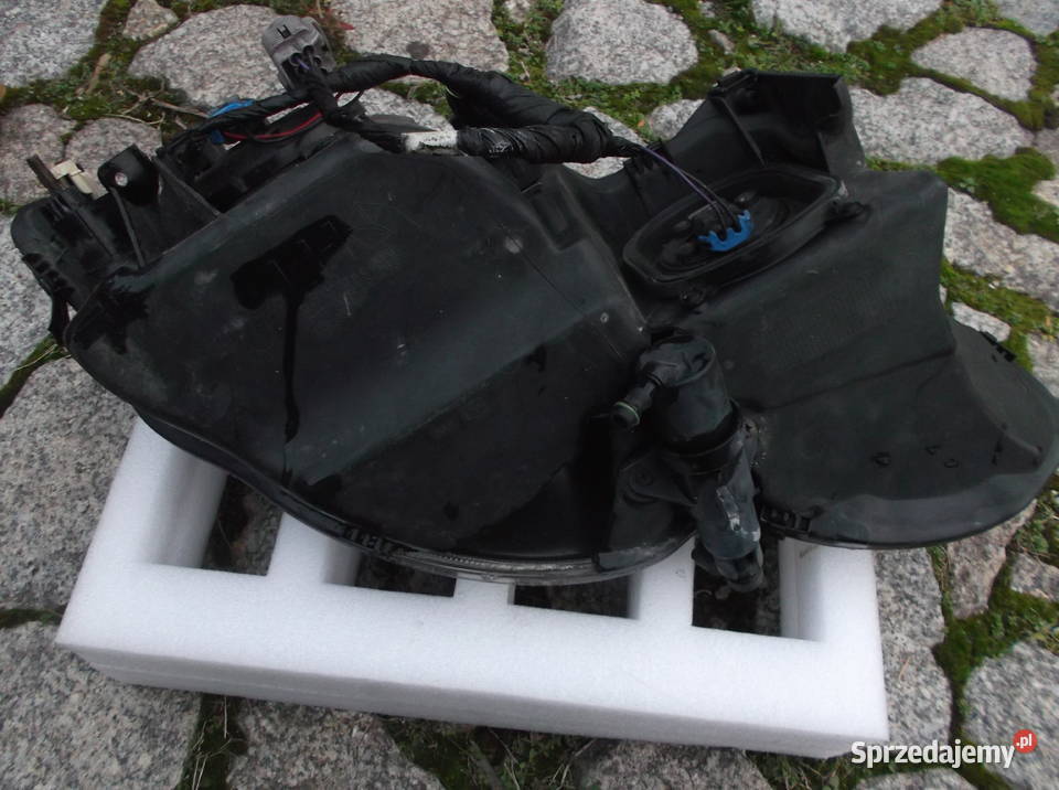 lampa chrysler 300m