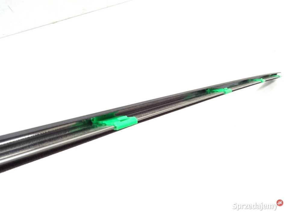 LISTWA ZGARNIAJĄCA PRZÓD PRAWA LEXUS RC podkarpackie