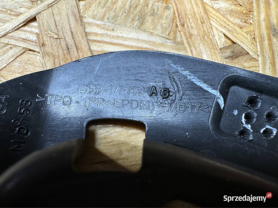 Uchwyt mocowanie zaślepki haka zderzaka przód Sieraków