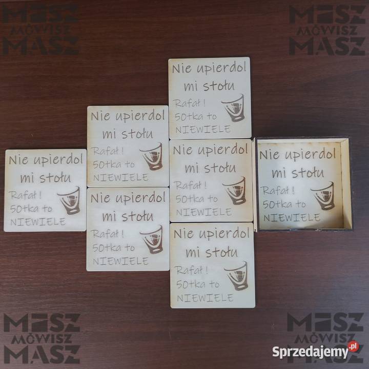 Podkładki pod kubekszklankę 10x10 drewno grawer