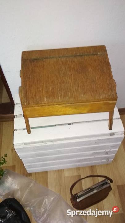 Kuferek Czyścibut drewno PRL retro schowek Krosno