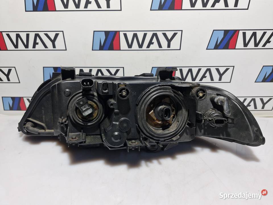 BMW E39 PRZEDLIFT LAMPA PRAWA PRAWY PRZÓD H7