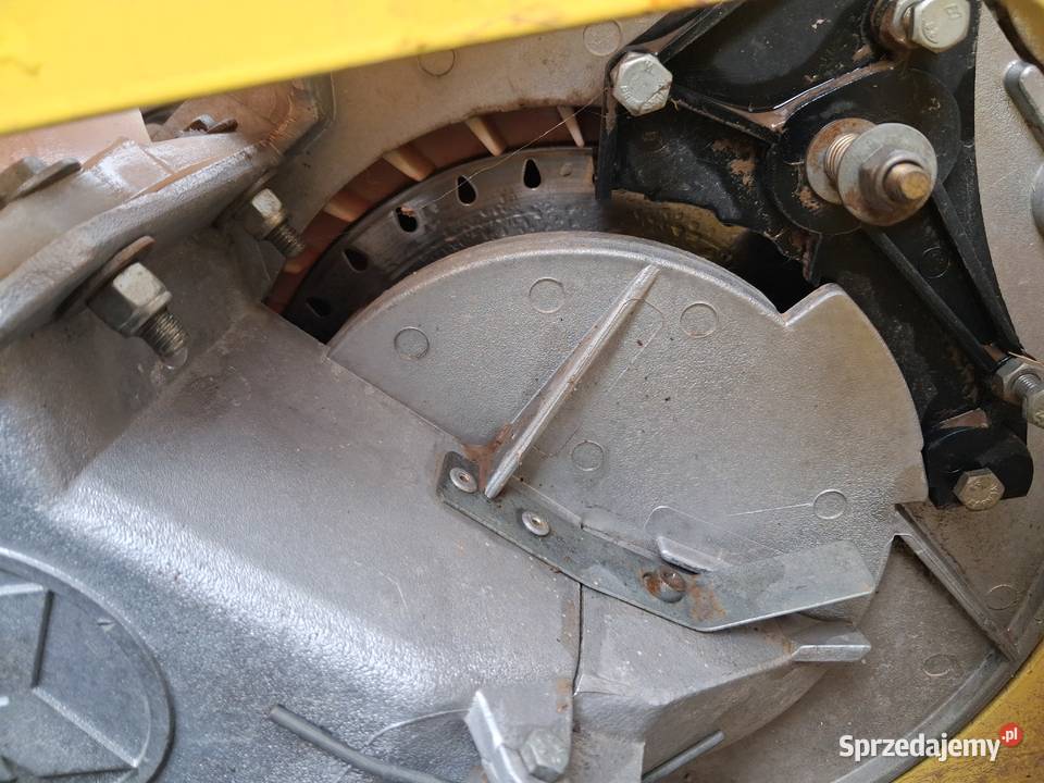 Siewnik do kukurydzy nieuszkodzony Siewniki i sadzarki Nowosielce