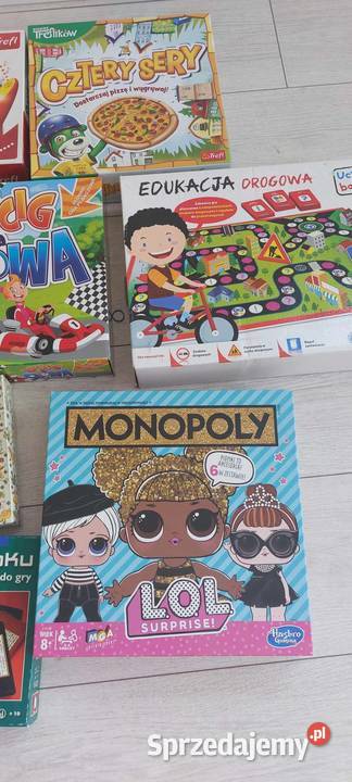 Rózne pzredmioty dziecka mazowieckie