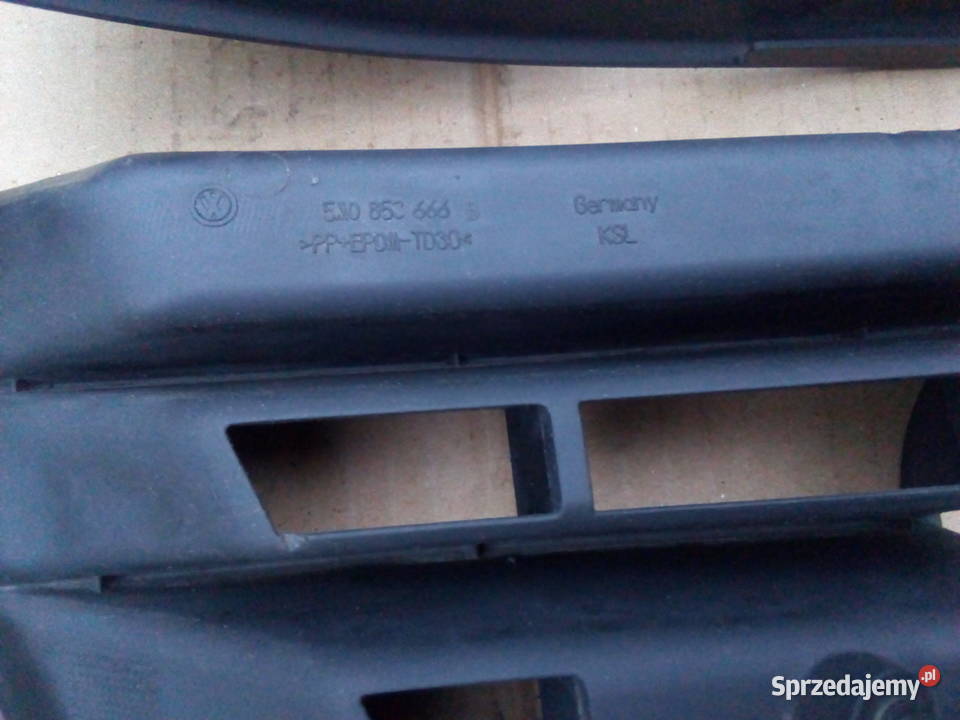 Kratka ramka obudowa halogenu lewa prawa VW Golf osobowe Koszalin