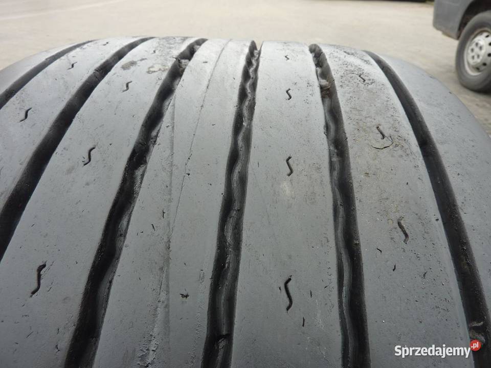 Opona używana ciężarowa 43550R195 KUMHO KLT03 Zaścianki