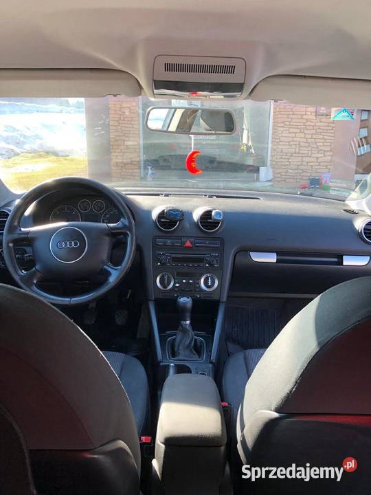 AUDI A3 8P SPORTBACK 20 TDI Rok produkcji 2004 Czarna Górna
