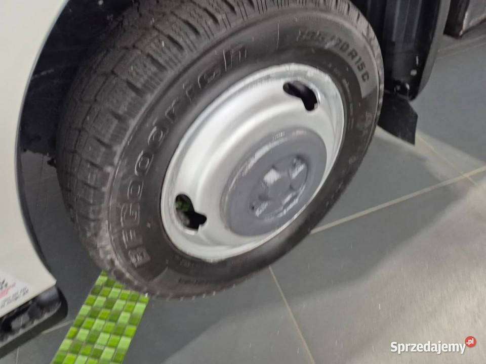 Toyota Dyna Toyota Dyna 150 25 TD LAWETA serwisowany w ASO Łaziska Górne