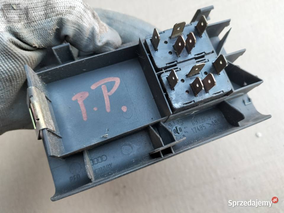AUDI A4B5 A4 B5 WŁĄCZNIK PANEL STEROWANIA SZYBY osobowe Kamień-Kolonia sprzedam