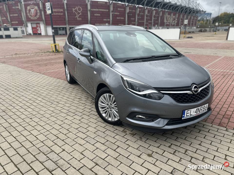 Opel Zafira Tourer 16 SIDI Turbo Innovation 1598cm3 Zafira