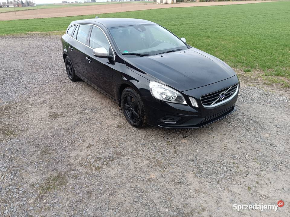 Volvo v60 r design Rok produkcji 2012 Hrubieszów