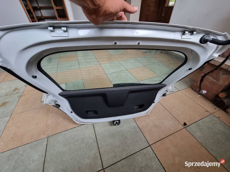 KLAPE DO OPEL CORSA E 10 2015r Lubenia