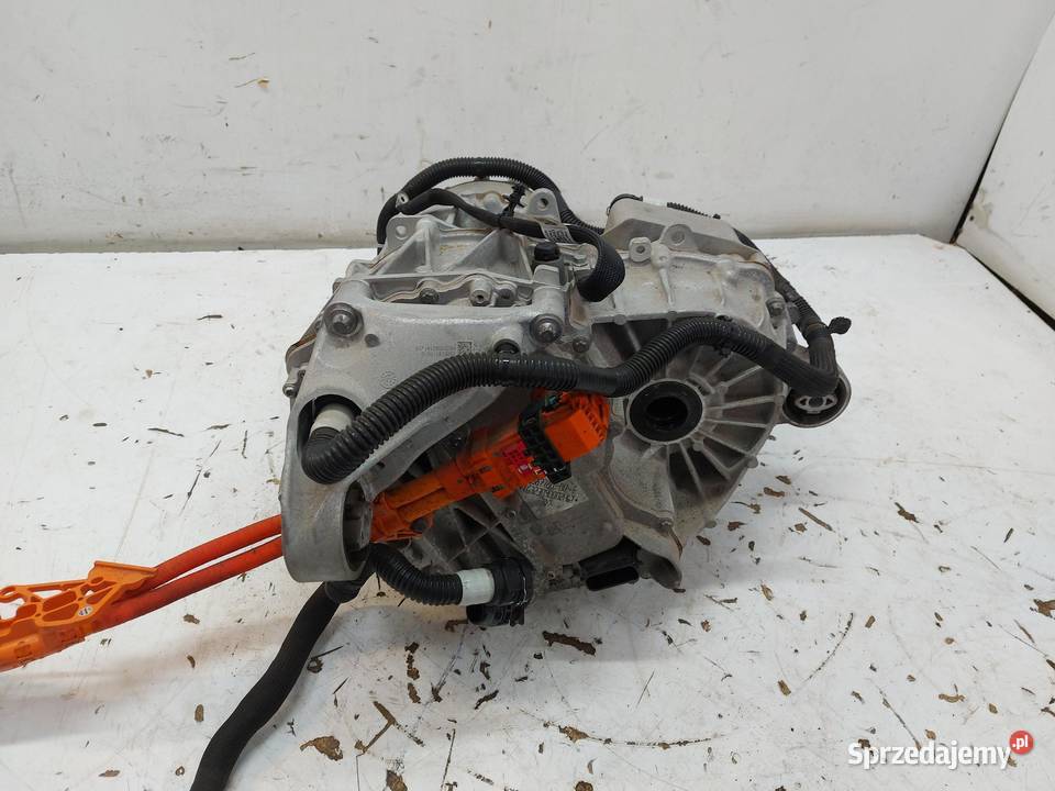 TESLA MODEL Y 2023r Silnik napęd elektryczny RWD