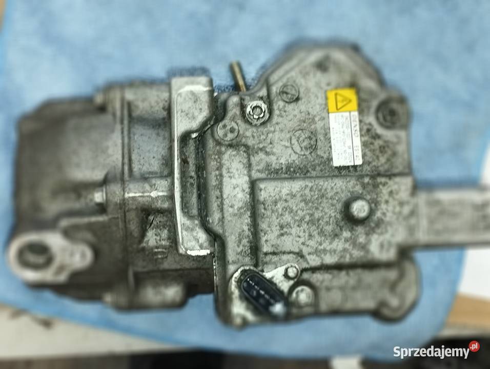 Sprężarka klimatyzacji Toyota Prius Prius Plus Pozostałe Ostrów Wielkopolski