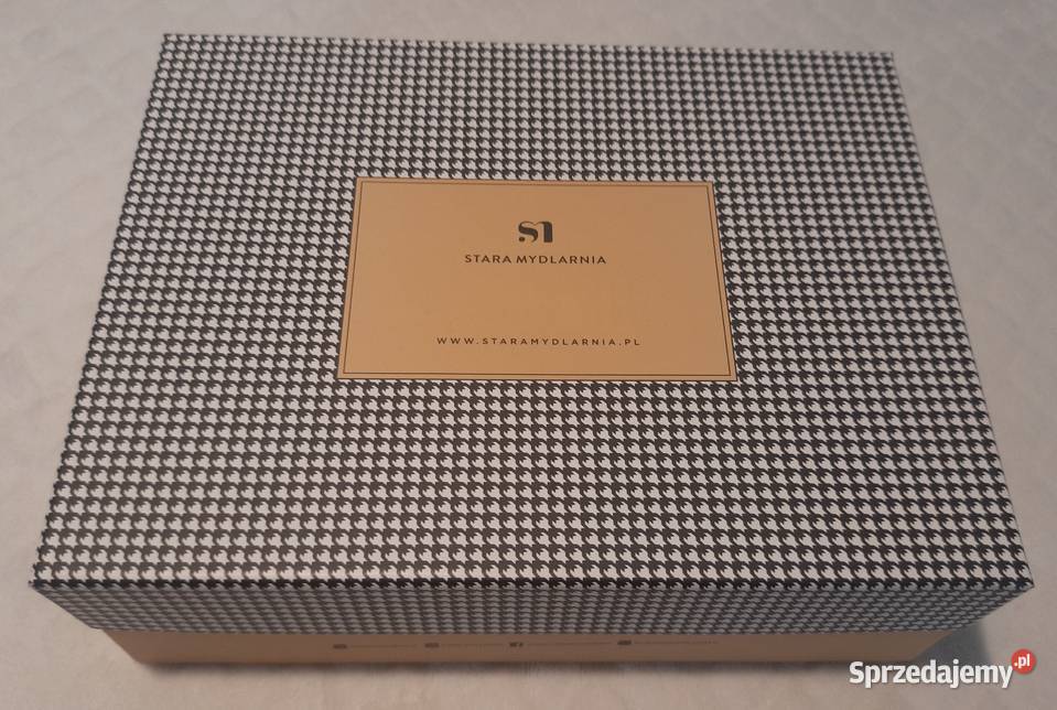 Pudełeczko z wypełnieniem dekoracyjnym wełna śląskie