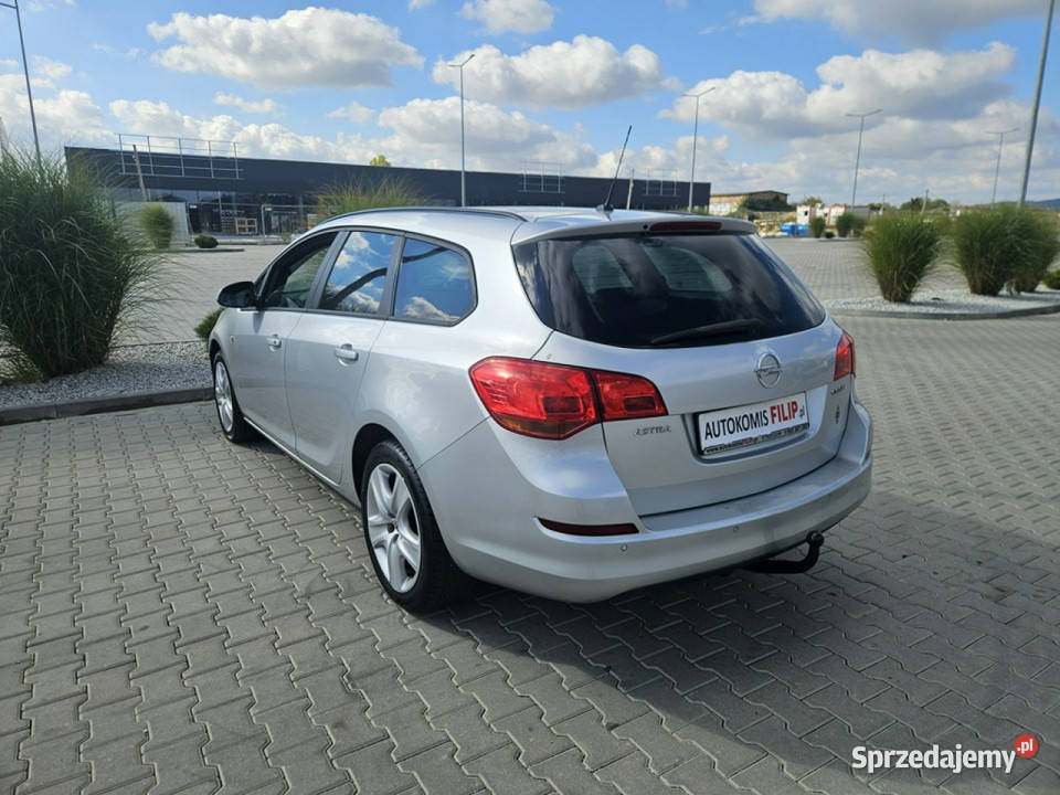 Opel Astra 14 100 Klima ElektrykaParktronik J VAT marża Strzegom sprzedam