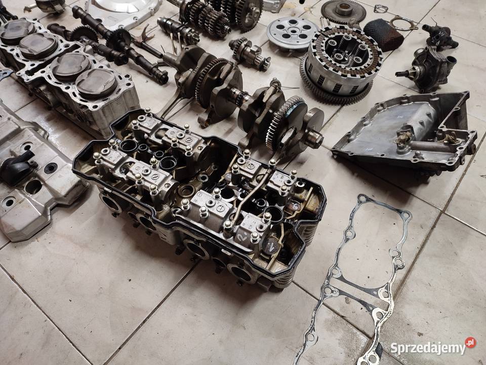 Suzuki GSF 1250 silnik W705 części skrzynia sprzedam