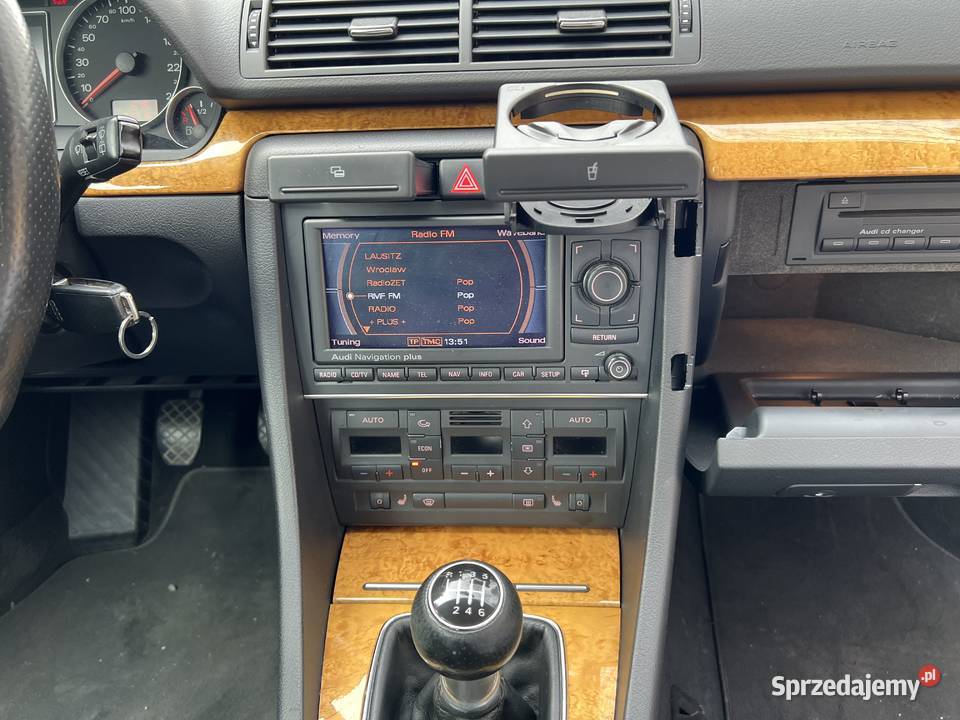 V6 POD MASKĄ W AUDI A4 B7 SLINE odtwarzacz DVD