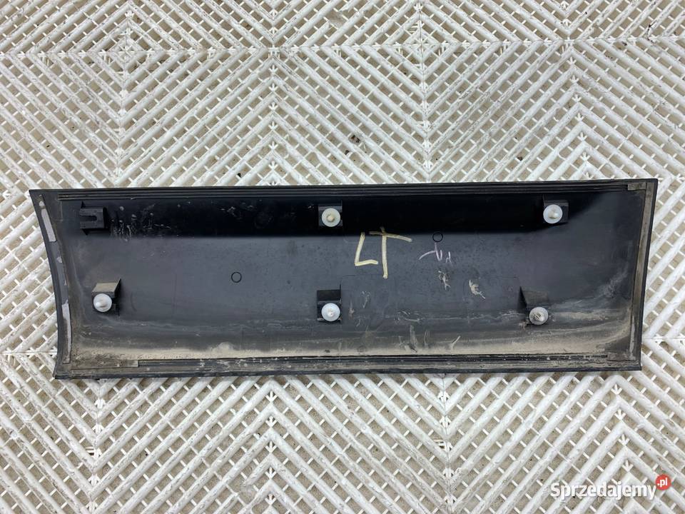 LISTWA DRZWI LEWY TYŁ NISSAN QASHQAI J10