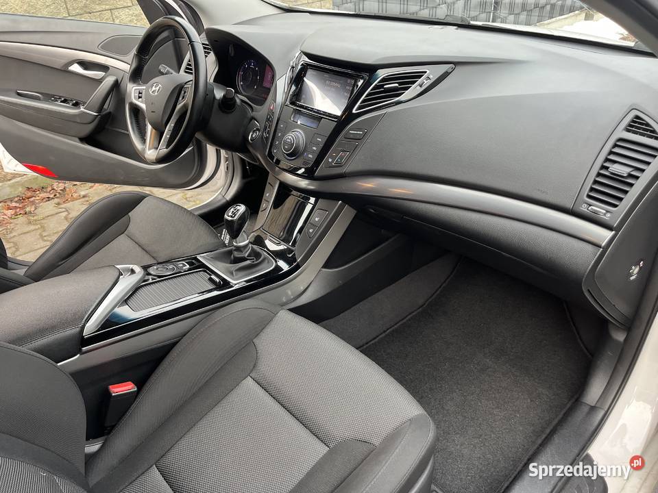 HYUNDAI I40 CW 17CRDI 136 FIFA WORLD CUP EDITION