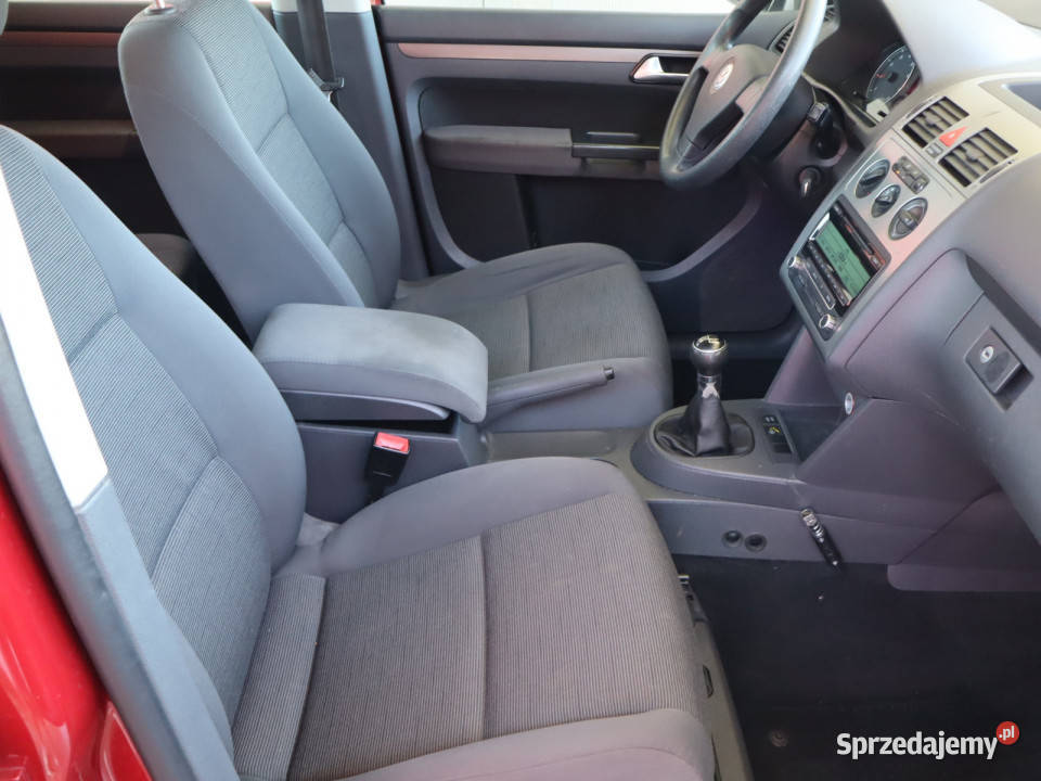 VW Touran 16 Rok produkcji 2009 Katowice