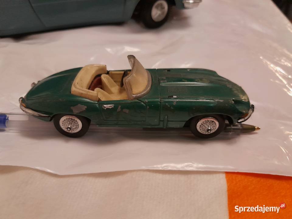 Czechosłowacja samochód zabawkowy Skoda 110R