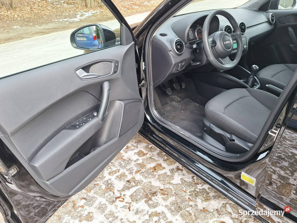 Audi A1 Sportback Sportback 10 TFSI 8X 20102018 gniazdo USB śląskie Siewierz