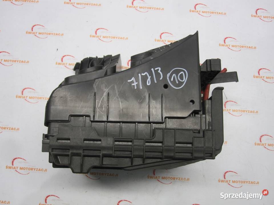 VOLKSWAGEN TIGUAN 5N 08r skrzynka bezpieczników osobowe Kielce