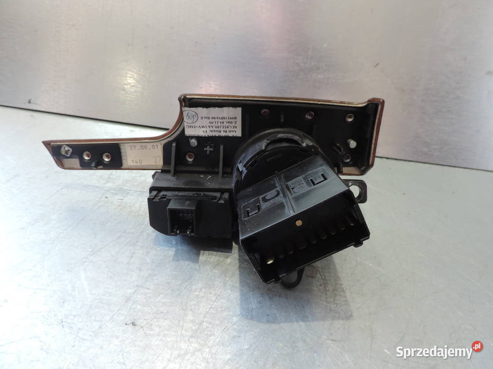 WŁĄCZNIK ŚWIATEŁ AUDI A4 B6 B7 8E0941531A Rok produkcji 2001 Panele sterowania, przełączniki Nowy Sącz