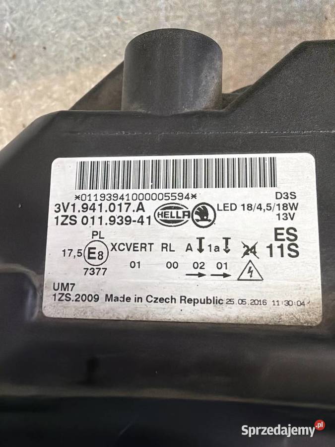 Skoda SuperB 3 Xenon Led lampa lewa 3V1941017A Lampy przednie śląskie Bielsko-Biała