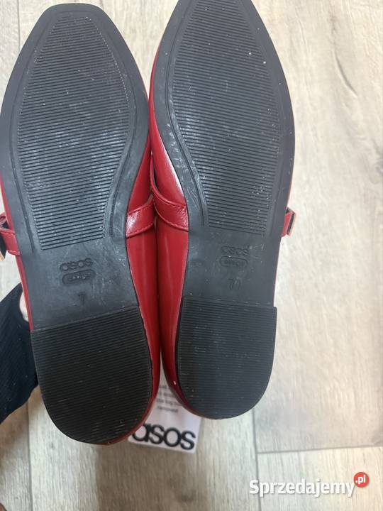 40 Asos Design Czerwone baleriny z zapięciem z Kraków