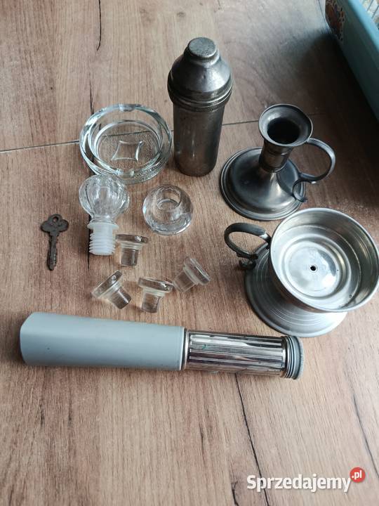 Sprzedam różności 4 korki szklane świeczniki 1 Pozostałe Choszczno