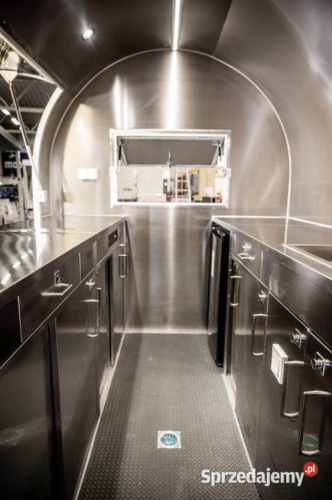 Esselmann EasyGo 220 przyczepa gastronomiczna z