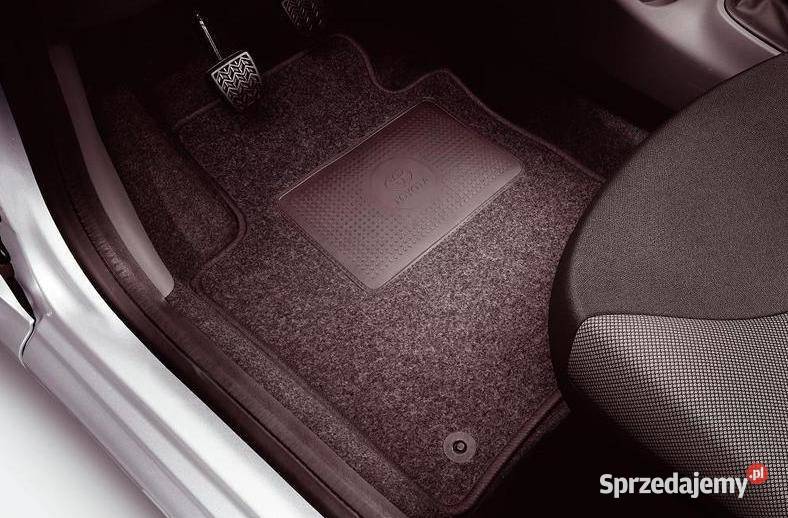 TOYOTA Aygo Oryginalne dywaniki welurowe komplet Kąty Wrocławskie