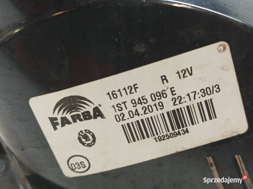 LAMPA TYŁ PRAWA CIEMNA EUROPA 1ST945096E Skoda Rok produkcji 2019