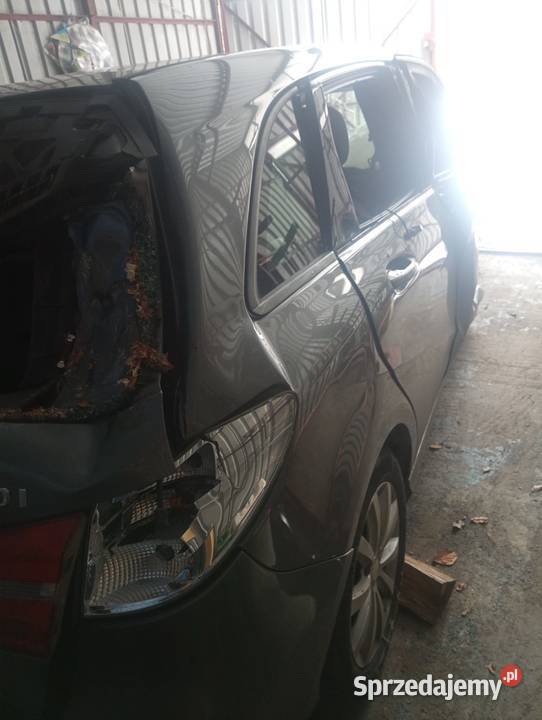 MERCEDES B180 2012 Powypadkowy Dydnia