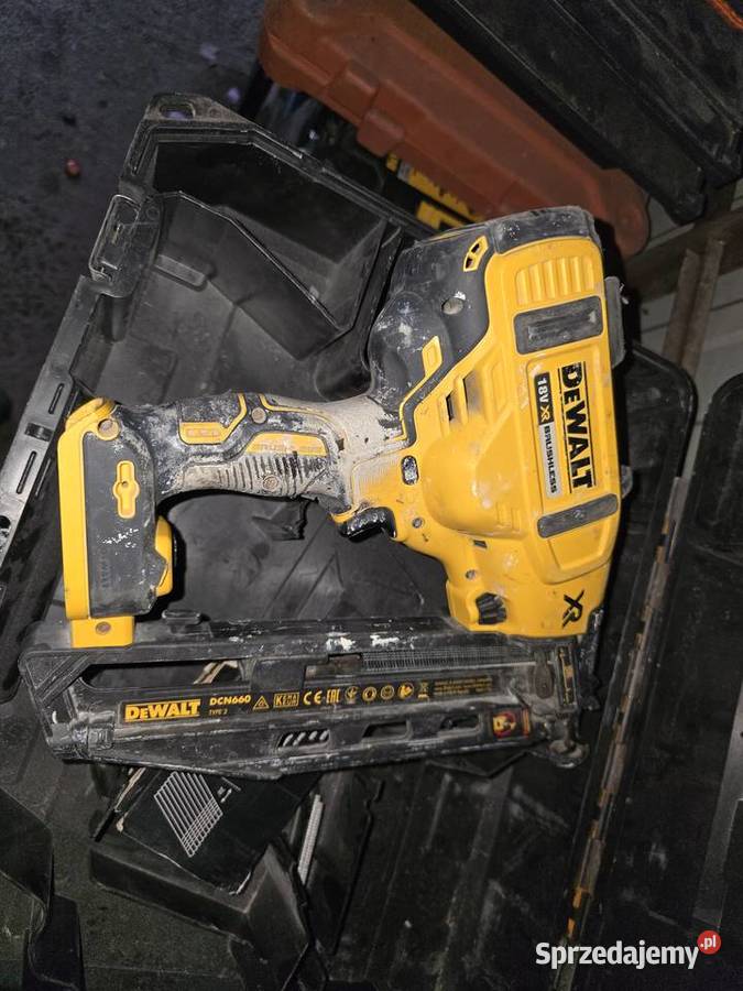 Dewalt gwoździara wielkopolskie Krzewina sprzedam
