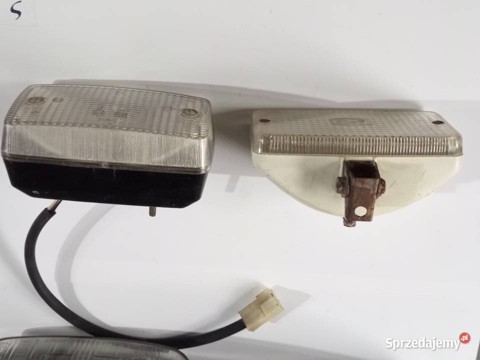 Stare orginalne lampy Fiat126 p 1981 r Świdnica sprzedam