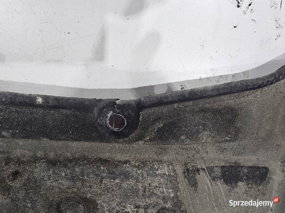 OSŁONA PODWOZIA LEWA AUDI A4 B9 8W0825207 osobowe Przystajń