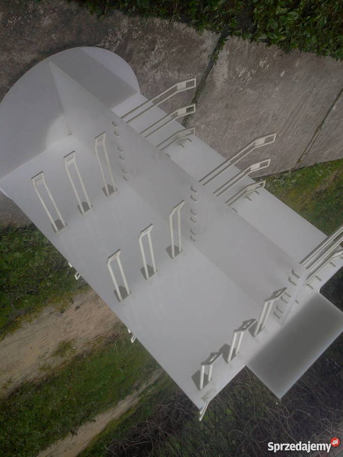 regalik z lustrem sprzedam